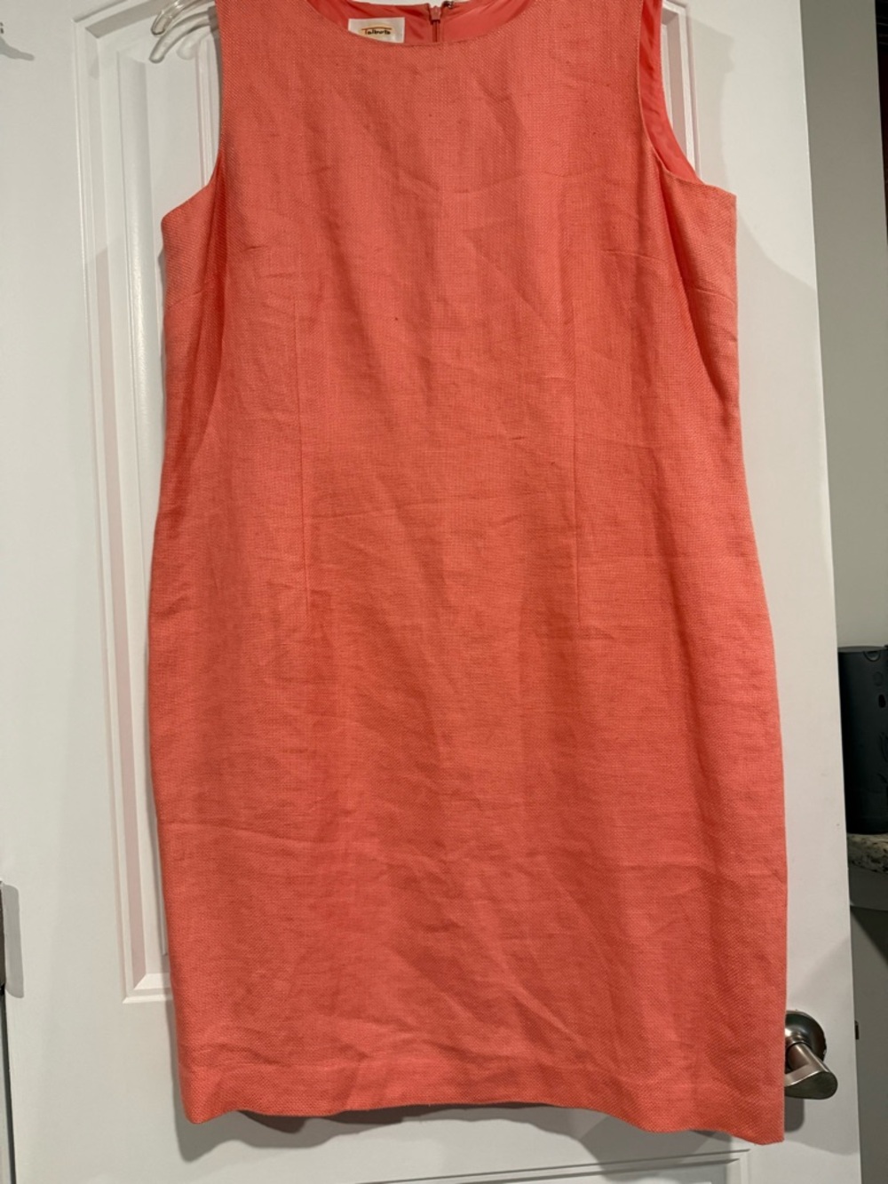 Talbots Coral Shift Dress Fresh Linen size 16 knee length.  it’s a pink coral